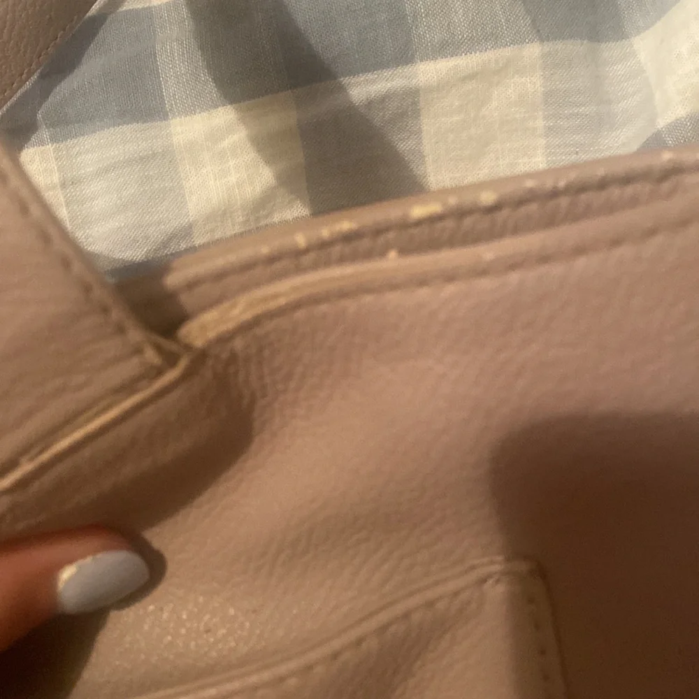 Kate Spade tote - Picture 4 of 9